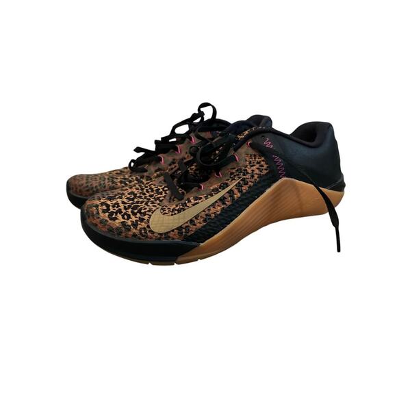 Nike Black Metallic Gold Chutney Cheetah Print Metcon Running Shoes Size 10 - Picture 3 of 14